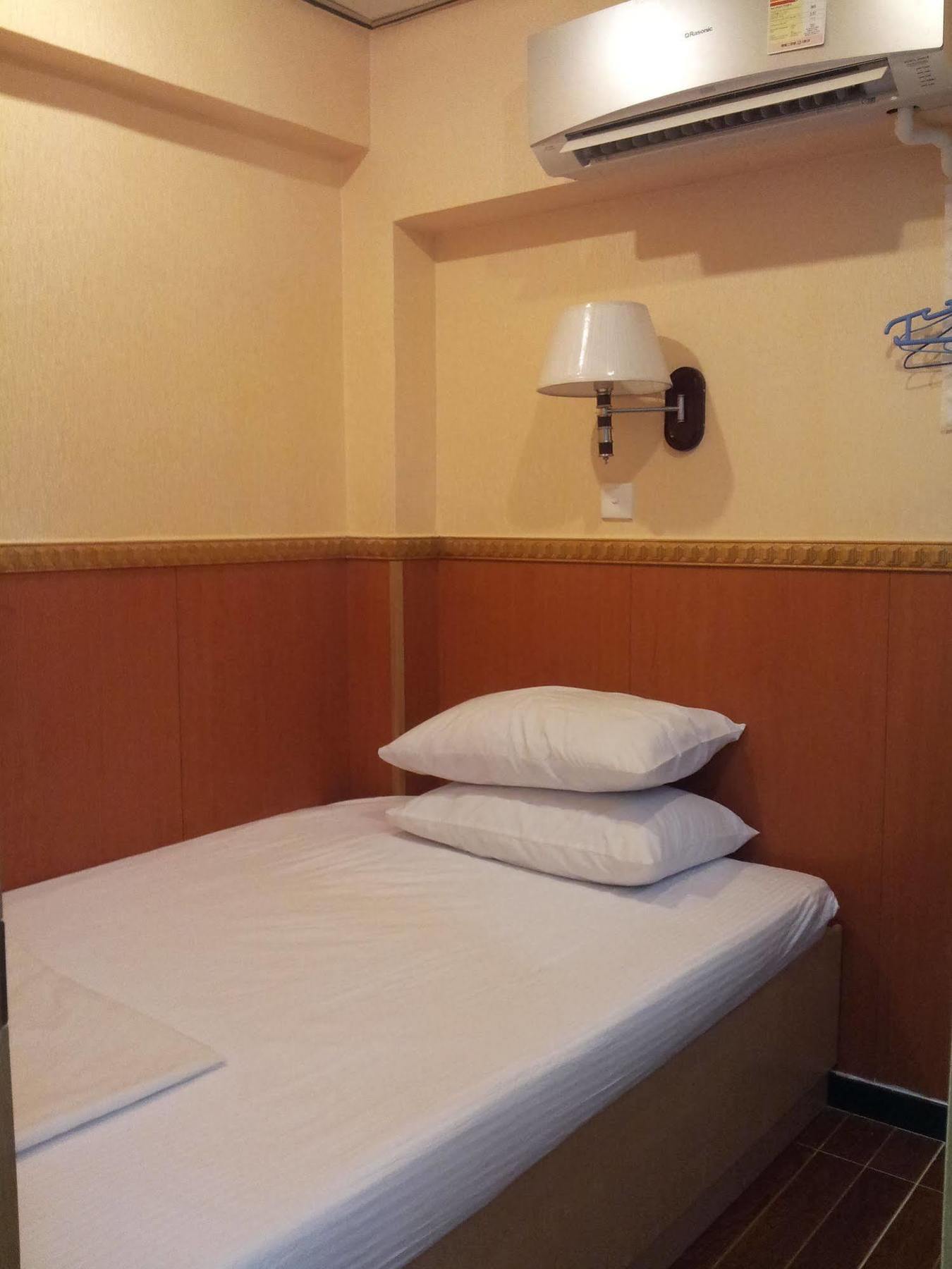 Traveller Friendship Hostel Гонконг Экстерьер фото